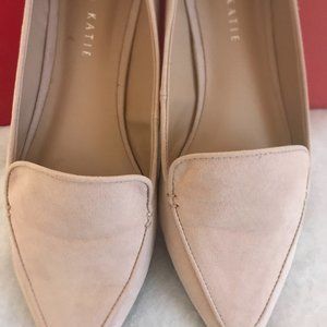 Kelly and Katie  Cigola flats